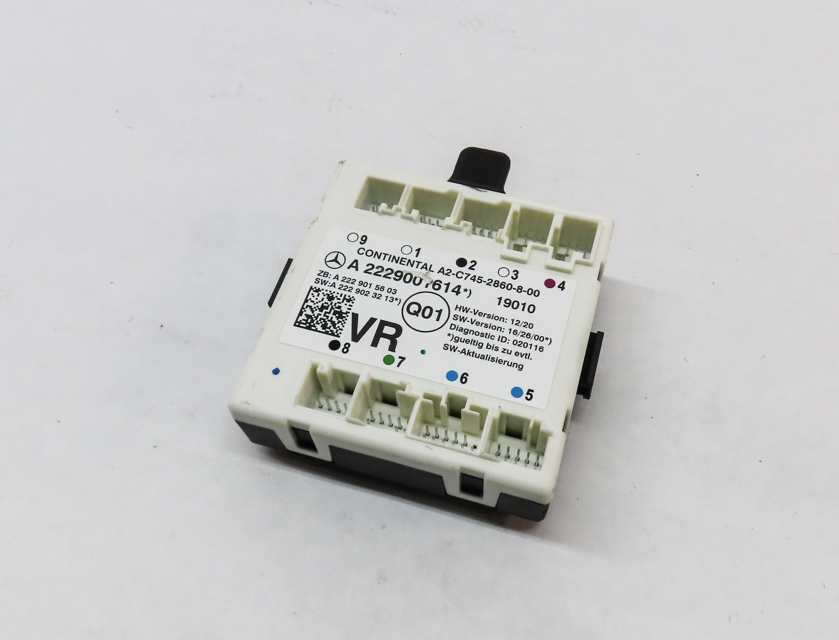 2019 MERCEDES GLC300 (X253) FRONT RIGHT PASSENGER DOOR CONTROL MODULE — exact item pictured